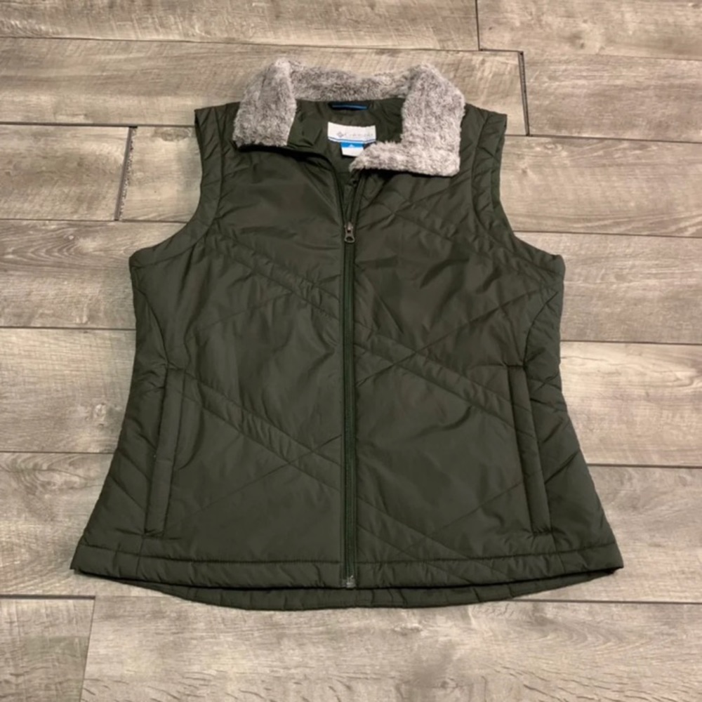 Columbia Sherpa Collar Forest Green Puffer Puffy Women’s Vest Jacket Size Large